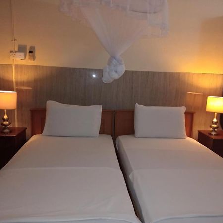 Hotel Milano Tourist Rest Anuradhapura Exterior foto