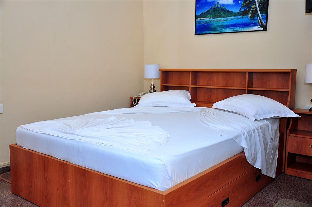 Hotel Milano Tourist Rest Anuradhapura Exterior foto