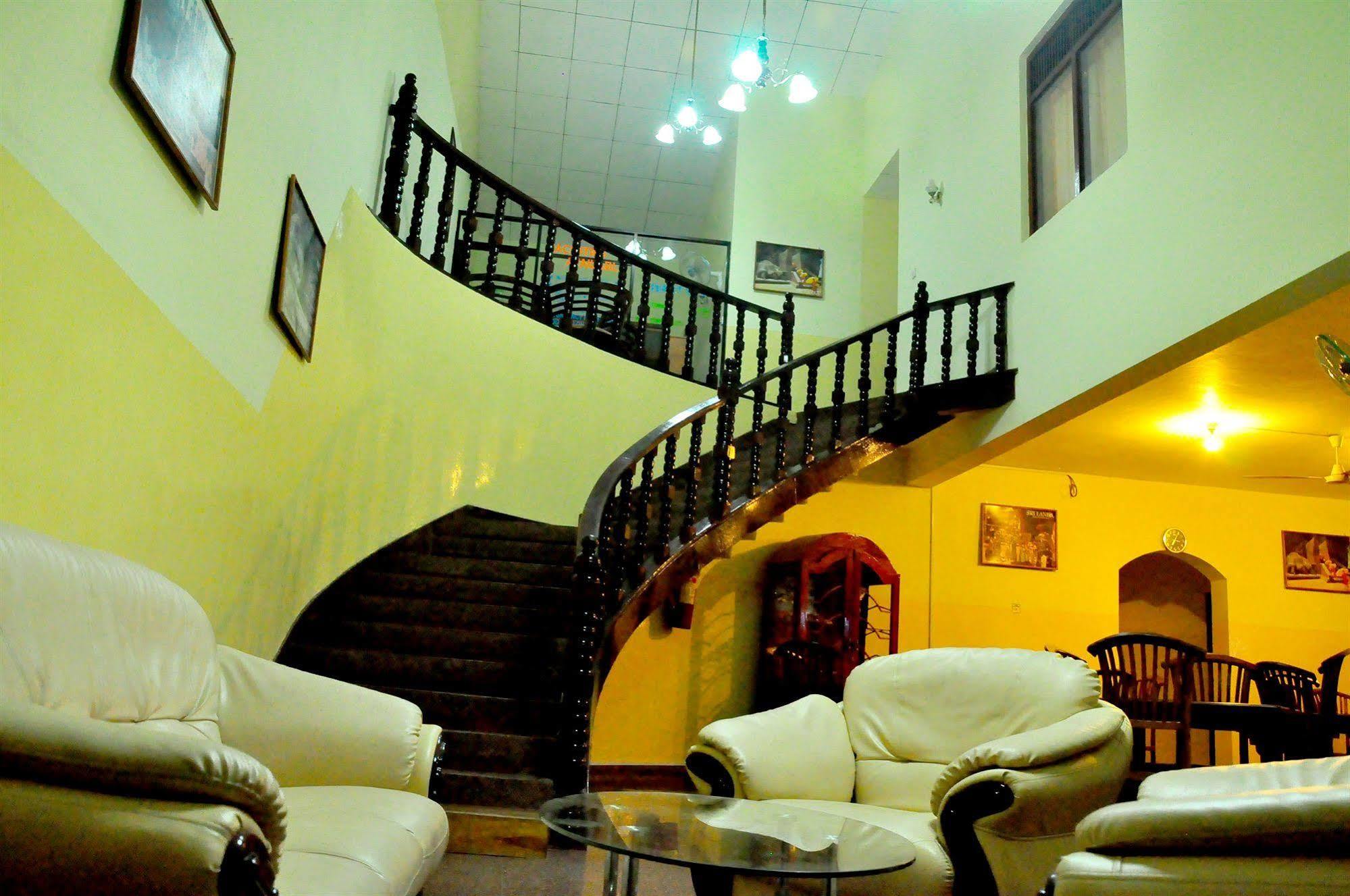 Hotel Milano Tourist Rest Anuradhapura Exterior foto